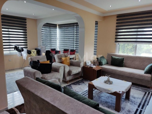 3+1 FLAT FOR SALE IN KYRENIA CENTER