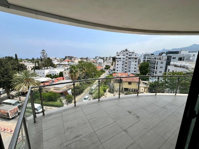 2+1 Wohnung zu vermieten im Zentrum von Kyrenia / Voll möbliert