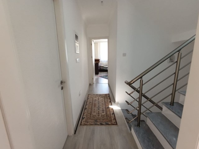 3+1 Maisonette-Villa zur Miete in der Hauptstraße Girne Karaoğlanoğlu