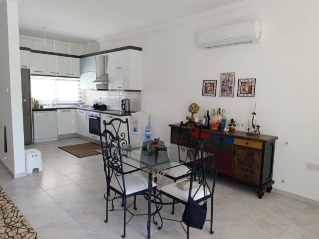 3+1 Maisonette-Villa zur Miete in der Hauptstraße Girne Karaoğlanoğlu