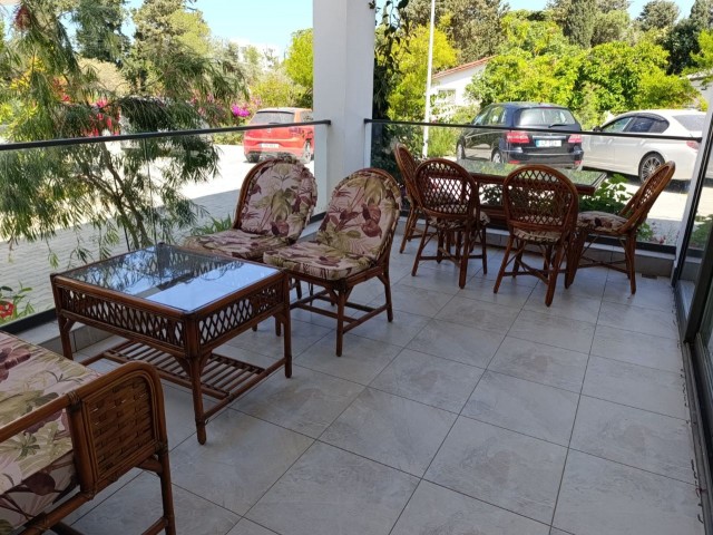 3+1 Maisonette-Villa zur Miete in der Hauptstraße Girne Karaoğlanoğlu