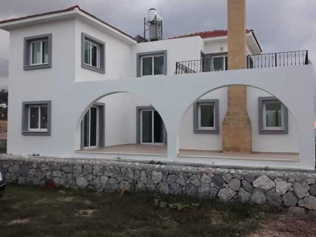 3+1 Villa zum Verkauf in Kyrenia Esentepe / UNMÖBLIERT