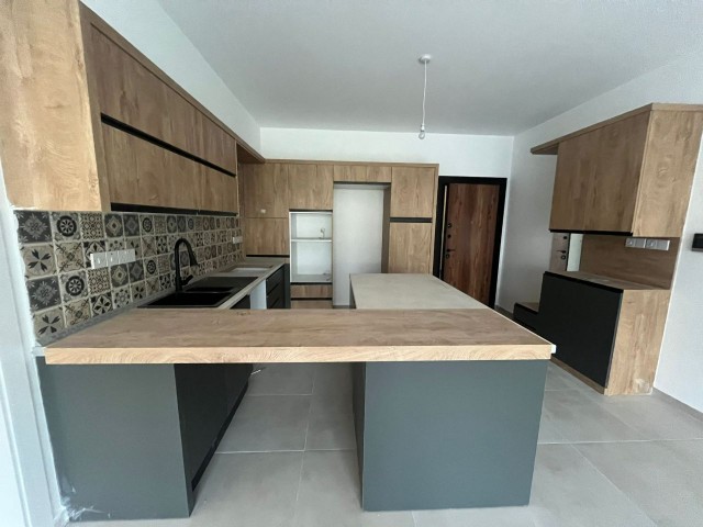 2+1 new flat for sale in Kyrenia Alsancak