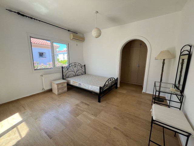 ALSANCAK ÇIKIŞINDA 3+1 SATILIK VILLA