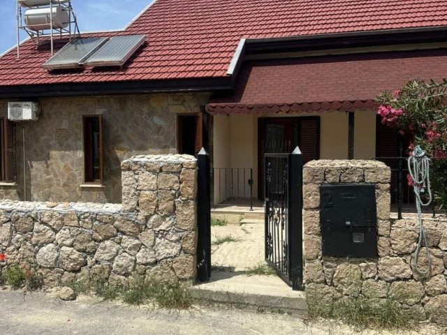 3+1 Villa for Sale in Karşıyaka Region, Guinea