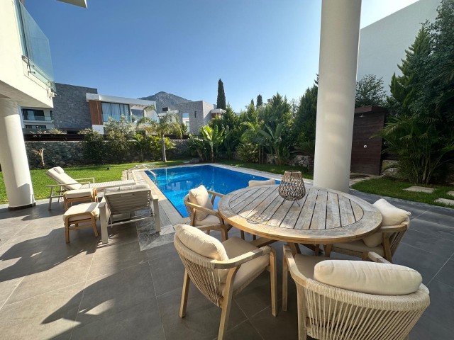 4+1 Luxury Villa for Sale in Kyrenia Ozanköy / With Private Swimming Pool