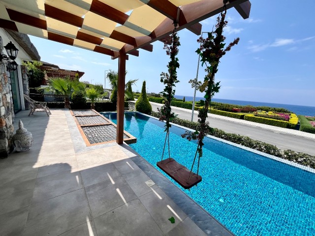 Girne Esentepe Kiralik Günlük Lüks 3+1 Villa / Maldives Homes