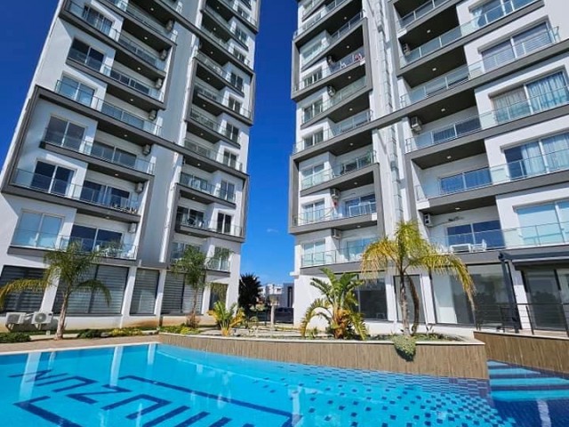 DAILY RENTAL FLATS IN A SAFE SITE WITH HABUZLU IN İSKELE LONG BEACH AREA