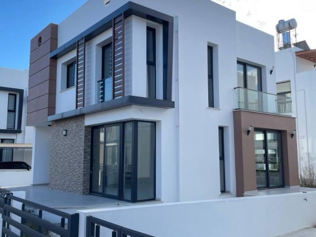 LUXUSVILLA 3+1 IN YENİBOĞAZİÇİ - MAGUSA