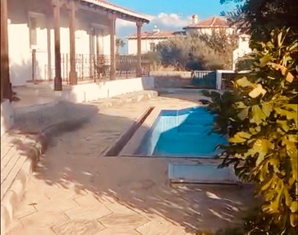 DETACHED SINGLE FLOOR VILLA IN ÇATALKÖY GİRNE, 3 MINUTES WALKING DISTANCE TO THE SEA