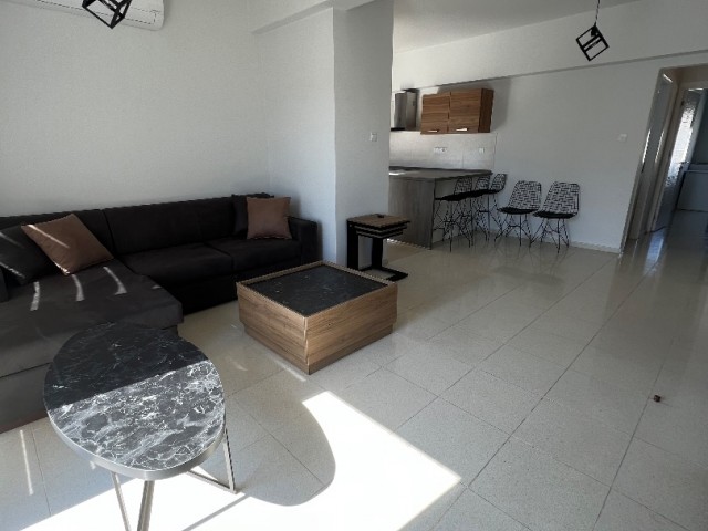 NICOSIA/KÜÇÜKKAYMAKLI KOMPLETT NEUER, LUXUSMÖBLIERTER MIETER 125 m2 2+1 PENTHOUSE ZUM VERKAUF IN NICOSIA/KÜÇÜKKAYMAKLI. 0533 859 21 66