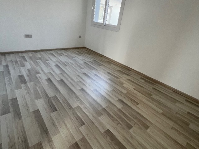 LEFKOŞA/GÖNYELİ DE ASANSÖRLÜ GENİŞ MANZARALI TERASLI MERKEZİ KONUM SATILIK 2+1 PENTHOUSE.. 0533 859 21 66