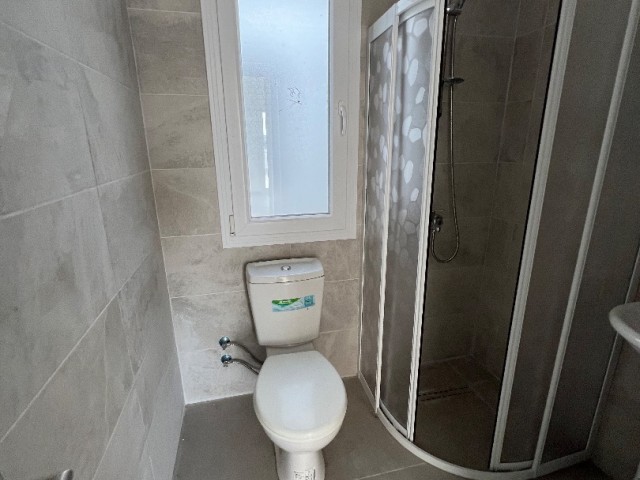 LEFKOŞA/GÖNYELİ DE ASANSÖRLÜ GENİŞ MANZARALI TERASLI MERKEZİ KONUM SATILIK 2+1 PENTHOUSE.. 0533 859 21 66