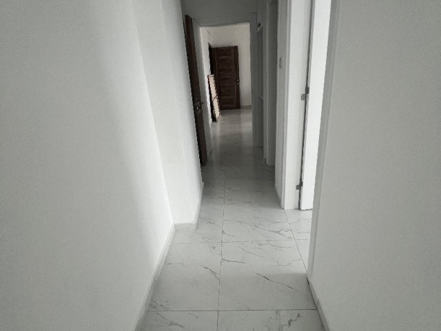 NEUE 2+1 WOHNUNGEN ZUM VERKAUF IN NICOSIA/GÖNYELİ ZENTRALE LAGE TÜRKISCHES KOÇAN MIT AUFZUG. 0533 859 21 66