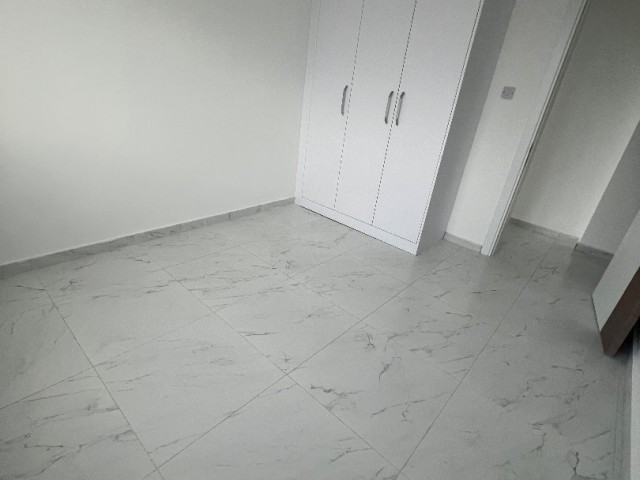 LEFKOŞA/GÖNYELİ DE MERKEZİ KONUM TÜRK KOÇAN ASANSÖRLÜ SATILIK SIFIR  2+1 DAİRELER.. 0533 859 21 66