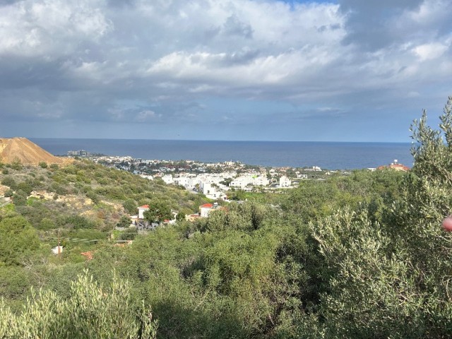 2700 m2 GRUNDSTÜCK ZUM VERKAUF IN GİRNE/ALSANCAK MIT BERG- UND MEERBLICK. 0533 859 21 66