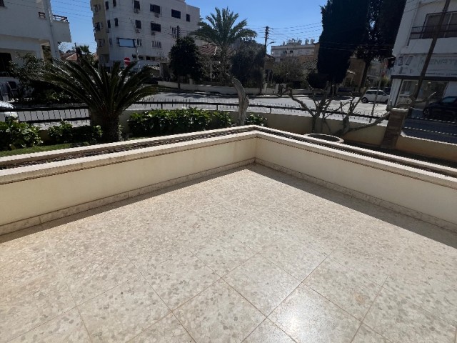 VERY SPECIAL SEMI FURNISHED 4+1 FULLY DETACHED VILLA WITH COMMERCIAL PERMIT FOR RENT ON A 680 m2 CORNER PLOT IN NICOSIA/KÖŞKLÜÇİFTLIK.. 0533 859 21 66