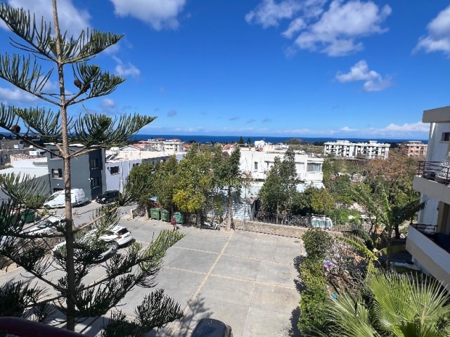 3+1 WOHNUNG ZU VERMIETEN IN KYRENIA/LAPTA, VOLLSTÄNDIG MÖBLIERT MIT GEMEINSCHAFTSPOOL, NEBEN DEM MARKT. 0533 859 21 66