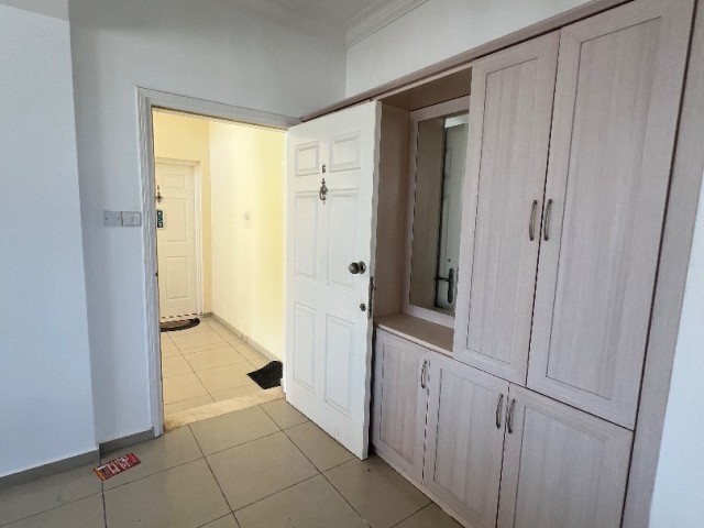 3+1 WOHNUNG ZU VERMIETEN IN KYRENIA/LAPTA, VOLLSTÄNDIG MÖBLIERT MIT GEMEINSCHAFTSPOOL, NEBEN DEM MARKT. 0533 859 21 66