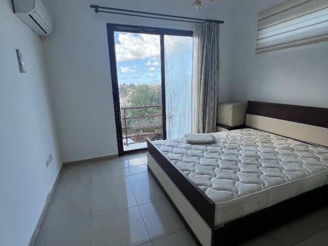 3+1 WOHNUNG ZU VERMIETEN IN KYRENIA/LAPTA, VOLLSTÄNDIG MÖBLIERT MIT GEMEINSCHAFTSPOOL, NEBEN DEM MARKT. 0533 859 21 66