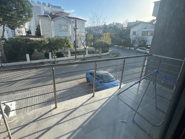 VOLLSTÄNDIG MÖBLIERTE 2+1-WOHNUNG ZU VERMIETEN IN NICOSIA/GÖNYELİ. 0533 859 21 66