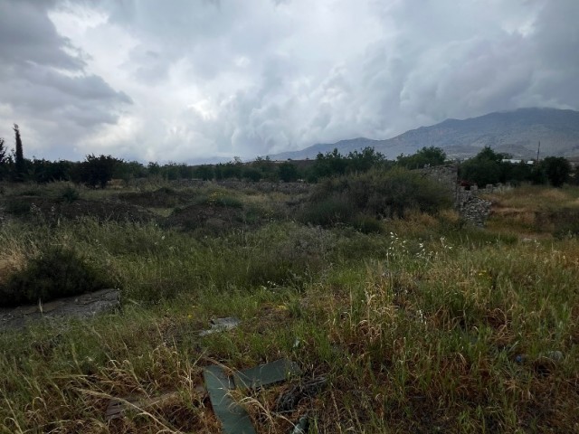 930 m2 LAND FOR SALE WITHIN CONSTRUCTION IN GİRNE/DIKMEN, OPEN FOR DEVELOPMENT, 35% USE, 2 FLOOR PERMISSION..0533 859 21 66