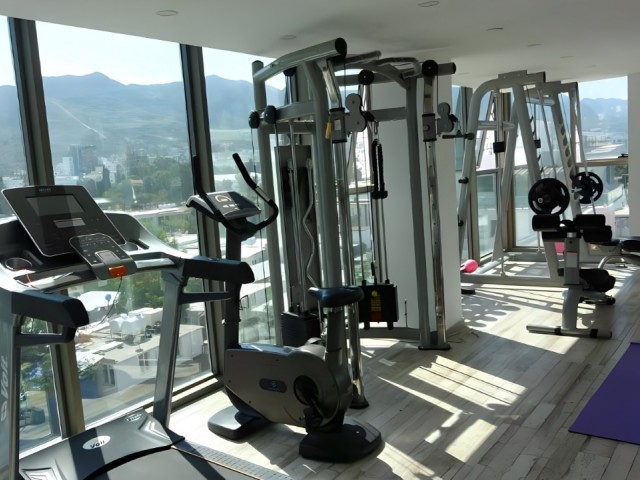 GİRNE/MERKEZ DE FULL LÜX EŞYALI HAVUZ-GYM-HAMAM-SAUNA  LI SATILIK ULTRA LÜX 2+1 DAİRE..0533 859 21 66