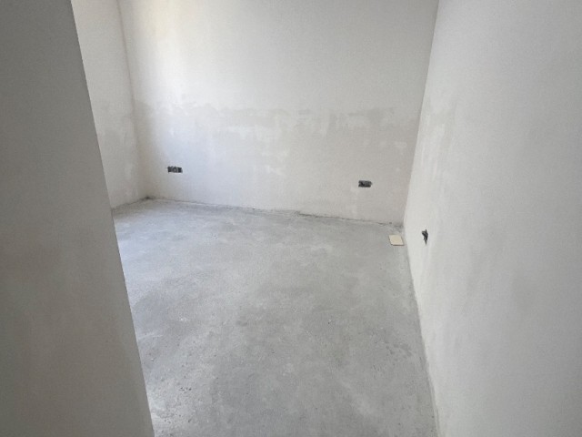 2+1 FLATS FOR SALE IN NICOSIA/KÜÇÜKKAYMAKLI WITH ENSUIT BATHROOM/WC WITH 35% DOWN PAYMENT DELIVERED IN SEPTEMBER 2024.. 0533 859 21 66