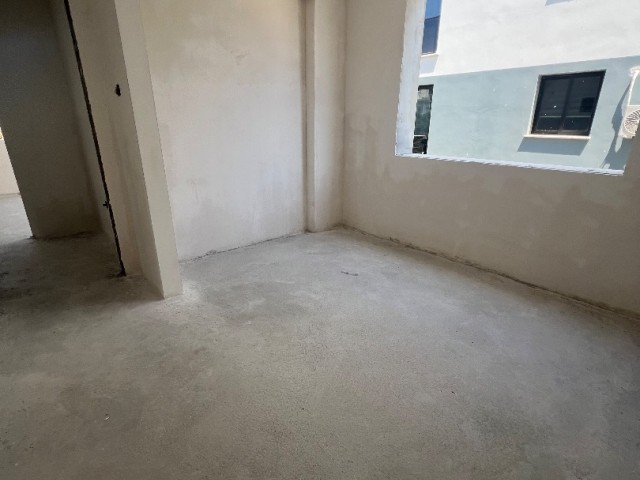 2+1 FLATS FOR SALE IN NICOSIA/KÜÇÜKKAYMAKLI WITH ENSUIT BATHROOM/WC WITH 35% DOWN PAYMENT DELIVERED IN SEPTEMBER 2024.. 0533 859 21 66