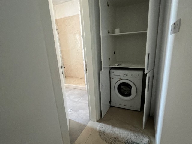 TÜRKISCHES KOÇAN, KOMPLETT MÖBLIERTE, SEHR GERÄUMIGE 2+1-WOHNUNG ZUM VERKAUF IN NICOSIA/ORTAKÖY GEGENÜBER DEM DEREBOYU CD SO PASHA HOTEL..0533 859 21 66