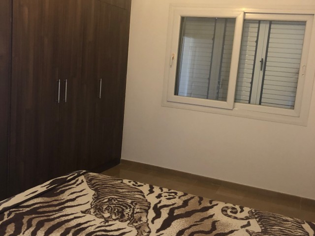 GİRNE/ALAGADİ DE 850 m2 ARSA İÇERİSİNE KURULU 250 m2 KAPALI ALANLI FULL EŞYALI SATILIK 4+1 TAM MÜSTAKİL VİLLA..0533 859 21 66