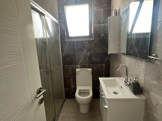 LUXUS KOMPLETT MÖBLIERTE 2+1 WOHNUNG MIT AUFZUG ZU VERMIETEN NEBEN DEM MERIT HOTEL IN NICOSIA/KUMSAL. 0533 859 21 66