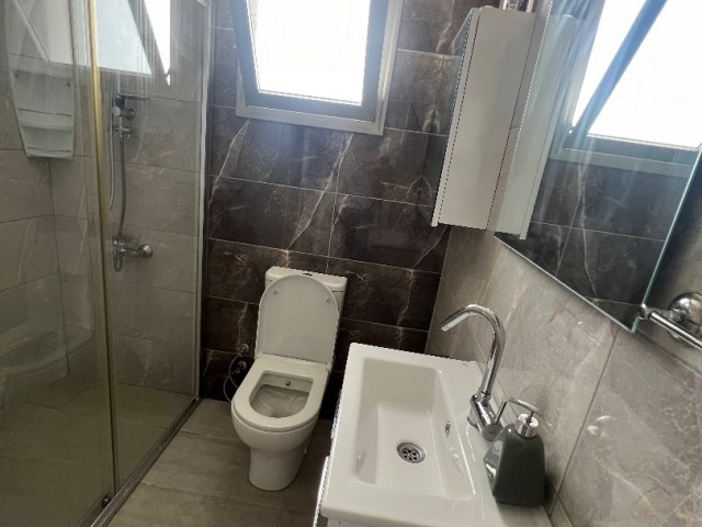 LUXUS KOMPLETT MÖBLIERTE 2+1 WOHNUNG MIT AUFZUG ZU VERMIETEN NEBEN DEM MERIT HOTEL IN NICOSIA/KUMSAL. 0533 859 21 66