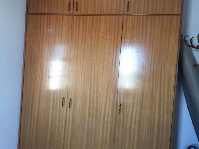 145m2 good condition flat in Metehan