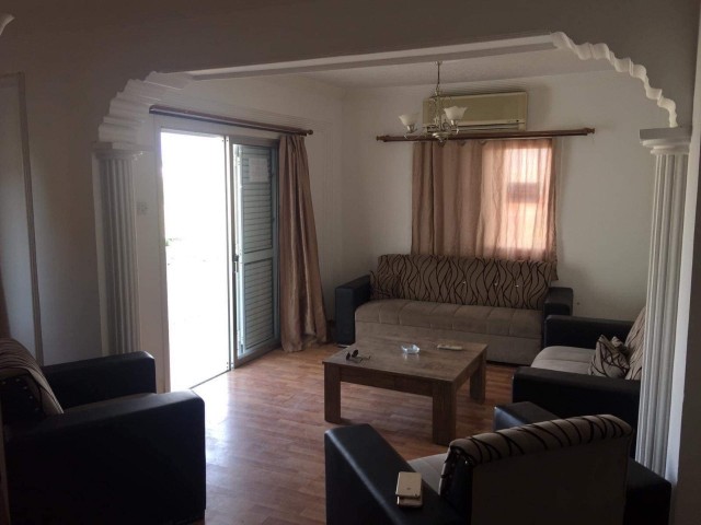 145m2 good condition flat in Metehan