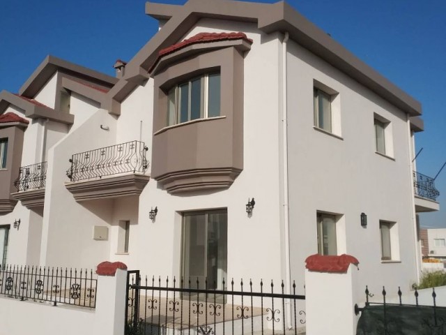 Semi Detached For Sale in Dumlupınar, Nicosia