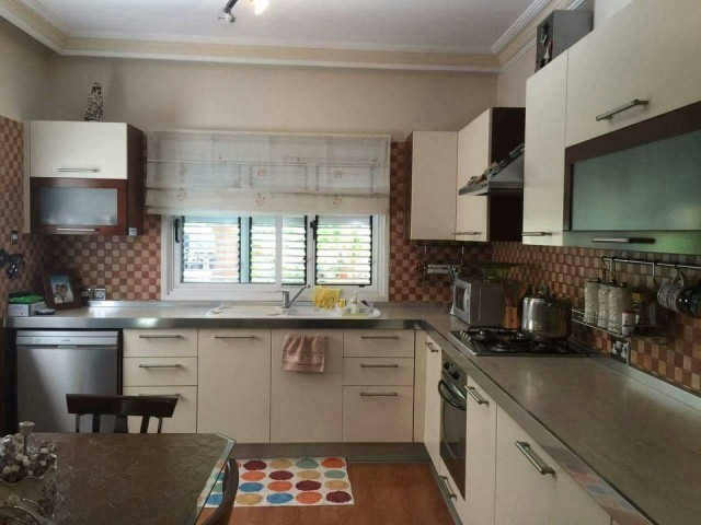 Semi Detached For Sale in Hamitköy, Nicosia