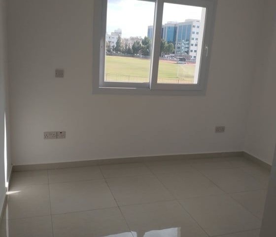 Lefkoşa'nın göbeğinde Ruso sahası yanı 2+1 satılık penthouse 