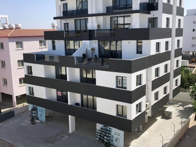 Penthouse For Sale in Küçük Kaymaklı, Nicosia