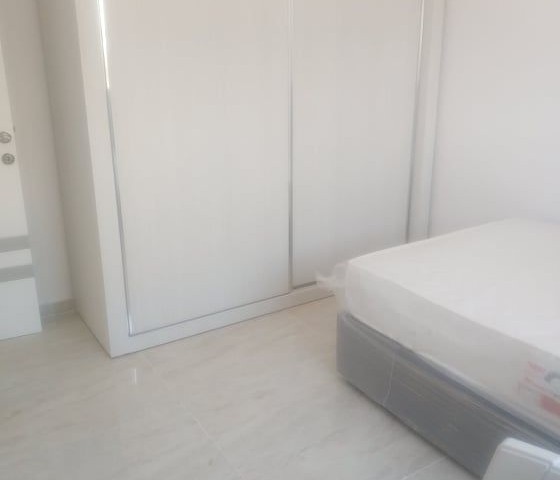 Hamitköy'de Duraklara 2 dk yürüyüş mesafesi ile full eşyalı 2+1 Kiralık Sıfır  Daireler 