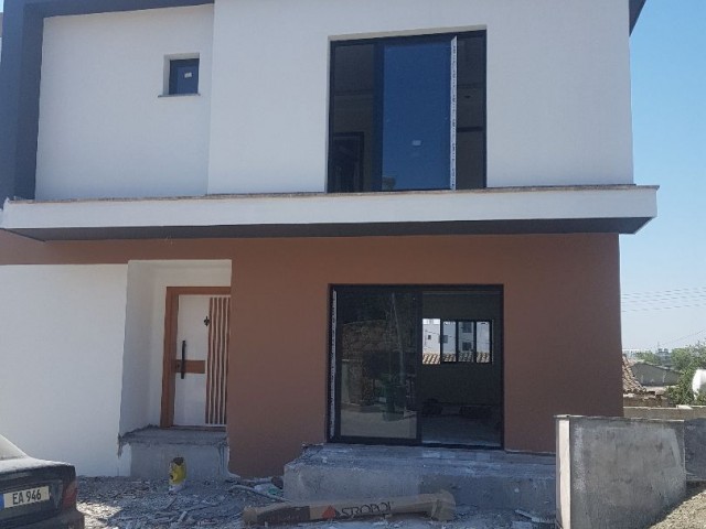 DETACHED VILLA IN HAMITKOY ** 