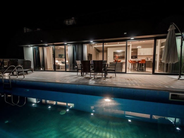 Penthouse with pool in Kucukkaymakli ** 