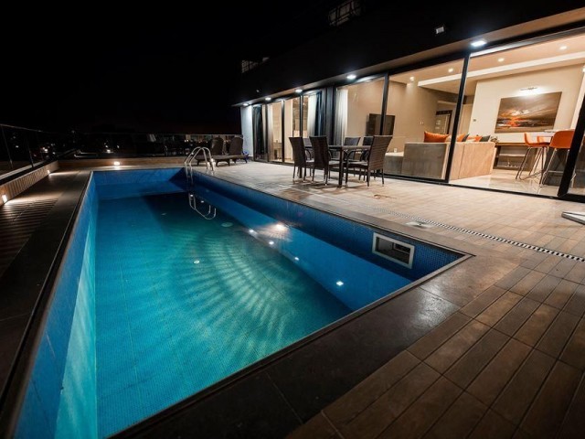 Penthouse with pool in Kucukkaymakli ** 