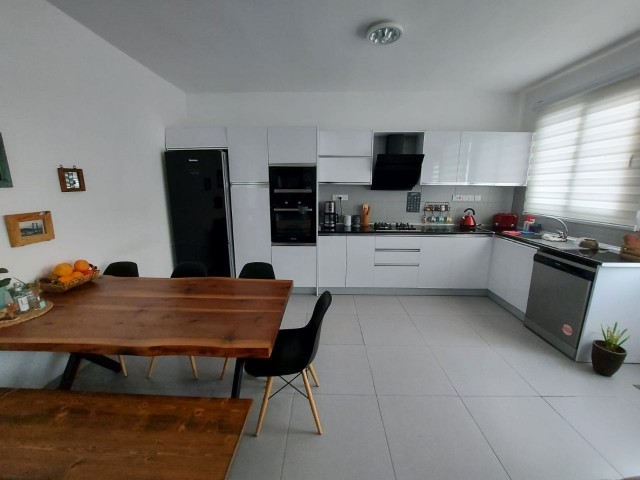 Wohnung Zu Verkaufen in Nikosia-Hamitköy,115 m2 ,3+1. ** 