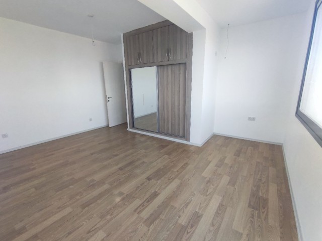 Esyasiz rented penthouse in Yenişehir ** 