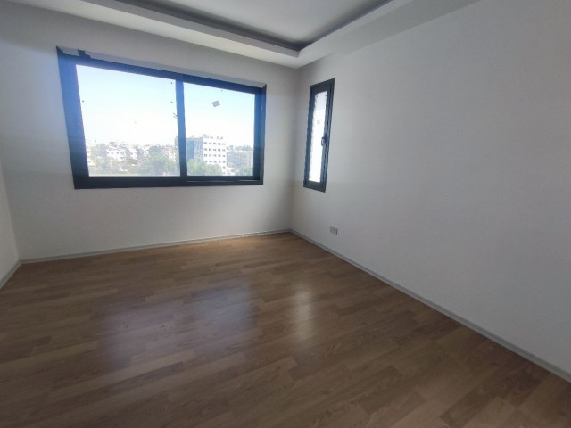 Esyasiz rented penthouse in Yenişehir ** 