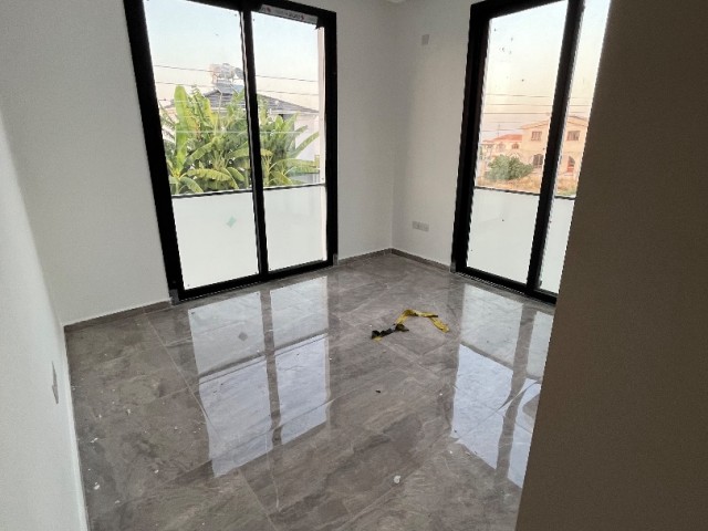 4+1 villa with pool for sale in Kyrenia Çatalköy