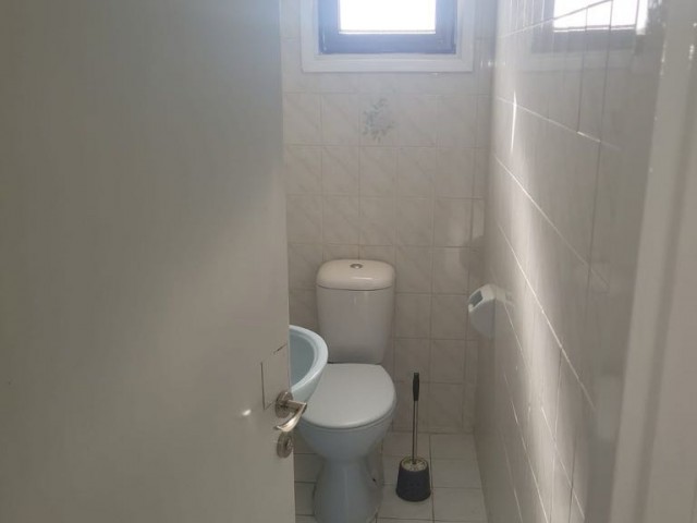 Flat To Rent in Lefkoşa Merkez, Nicosia