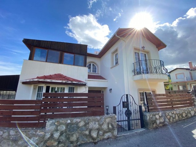 3+1 villa for sale in Alsancak