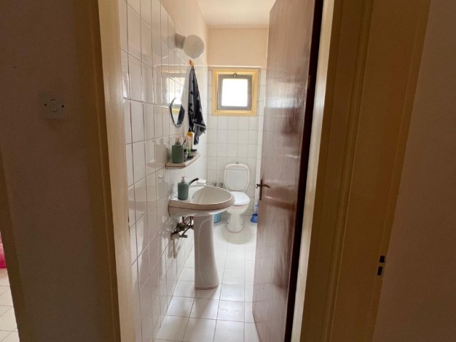 3+1 130m2 FLAT FOR SALE IN THE MOST CENTRAL LOCATION OF NICOSIA, AGAINST MOLTO